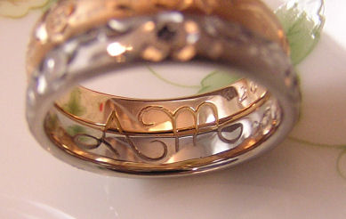 和彫り　梅の結婚指輪
