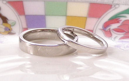 サッカーボールの結婚指輪
