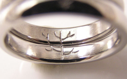 木の結婚指輪