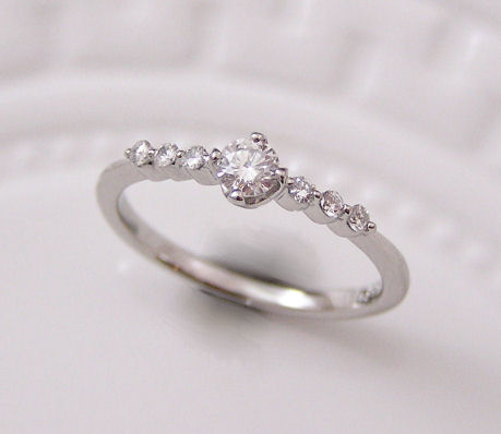 純白の結婚指輪