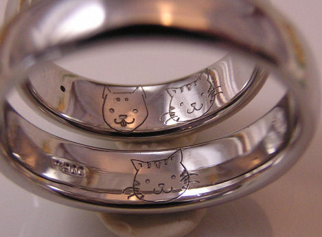 猫と犬の結婚指輪